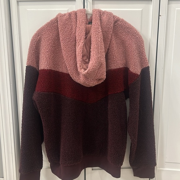 Fleece Hooded Pullover - Picture 4 of 4